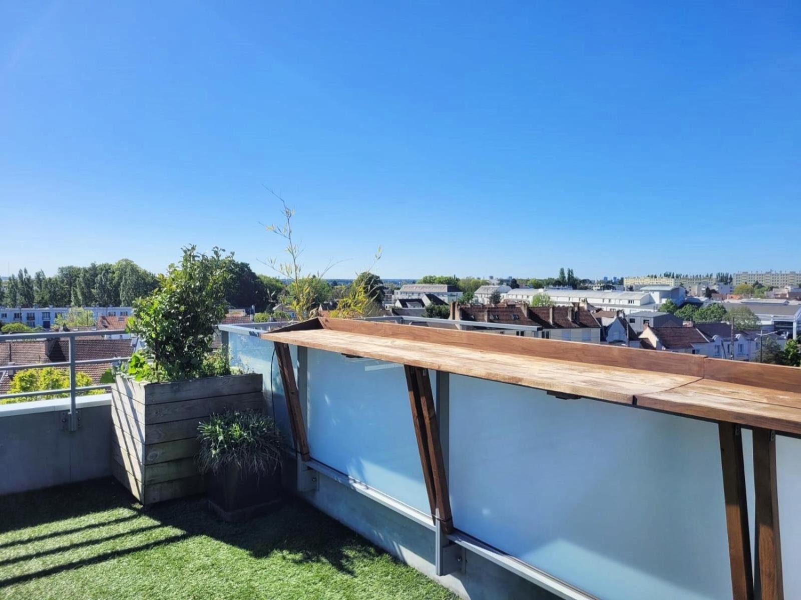 Le Nid : Rooftop Moderne Surplombant La Nantes